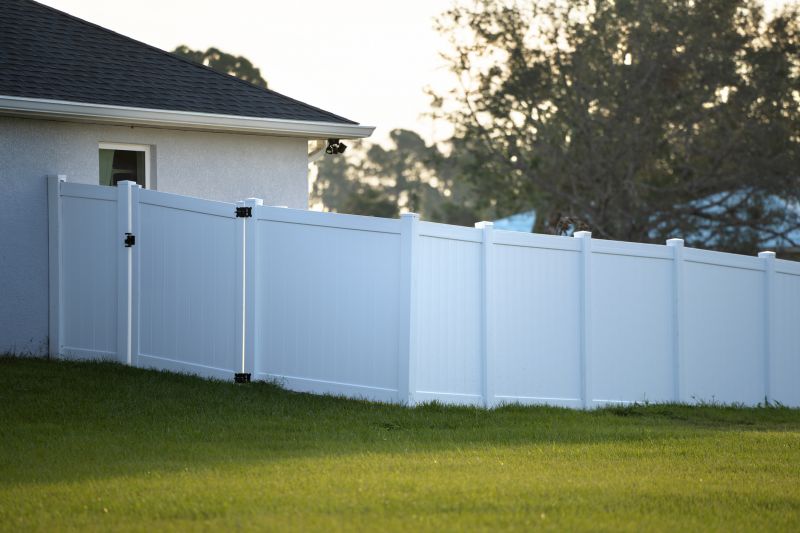 Vinyl Fence with Gate